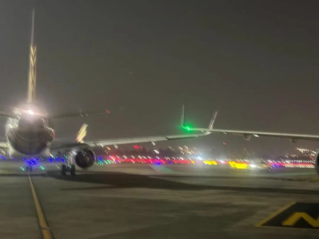 Bharat Samachar TV | मुंबई एयरपोर्ट पर बड़ा हादसा टला